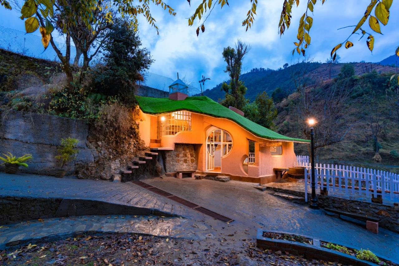 Zostel Plus Mussoorie- Kempty Hostel Luaran gambar