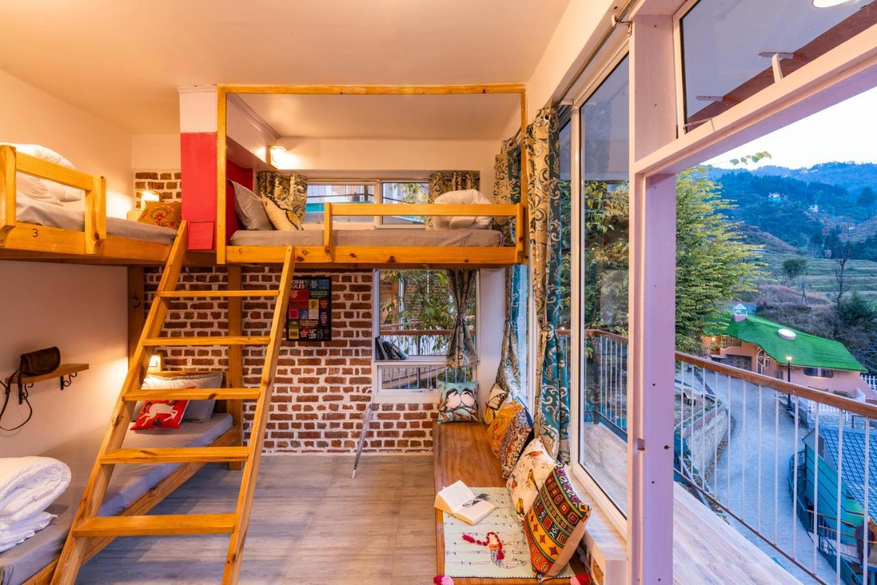 Zostel Plus Mussoorie- Kempty Hostel Luaran gambar